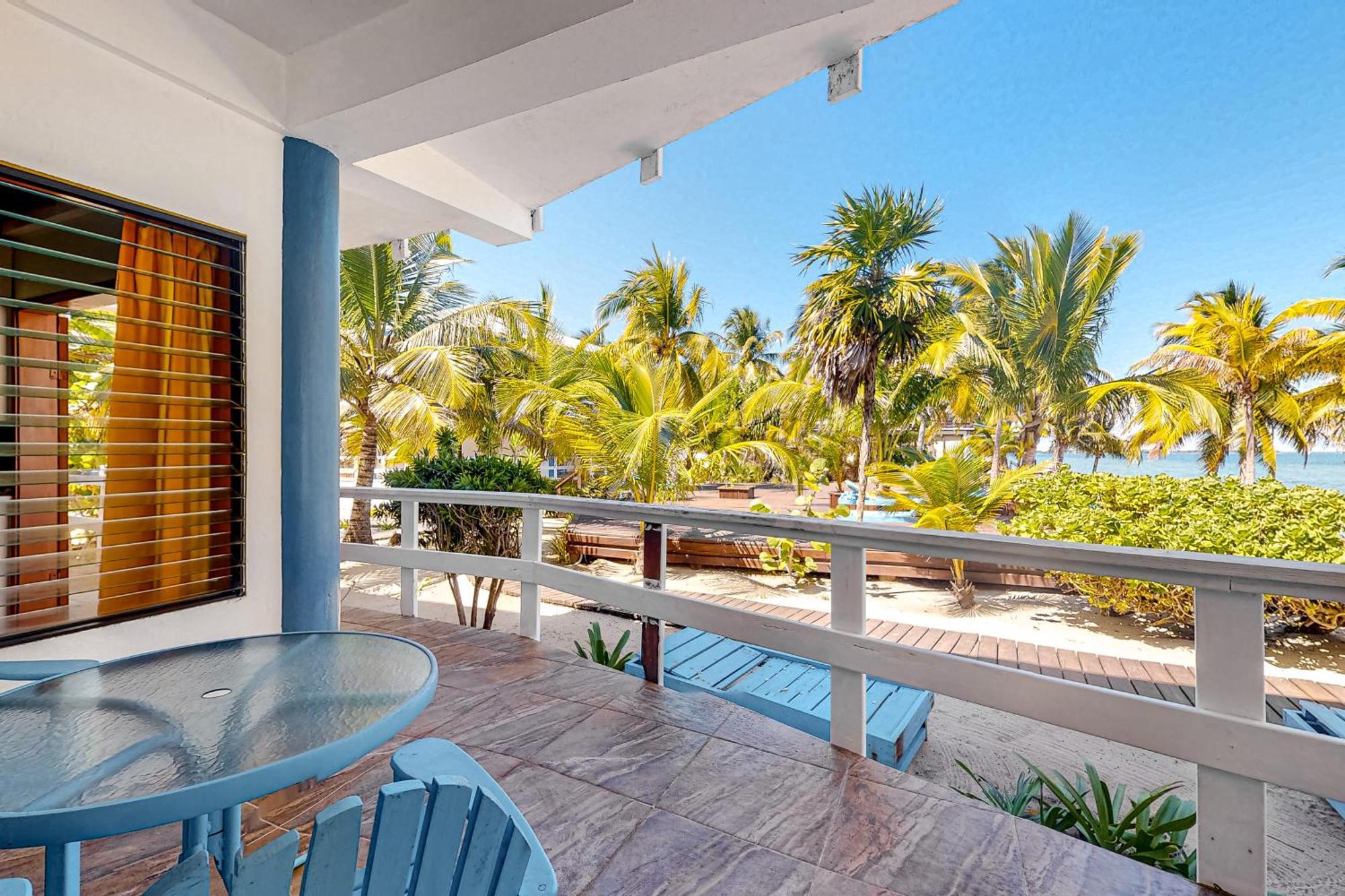 Beachside Villas Gold Standard Certified Placencia Номер фото